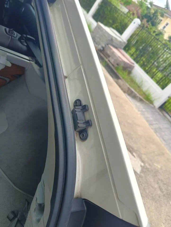 2012 Toyota Prius III 2