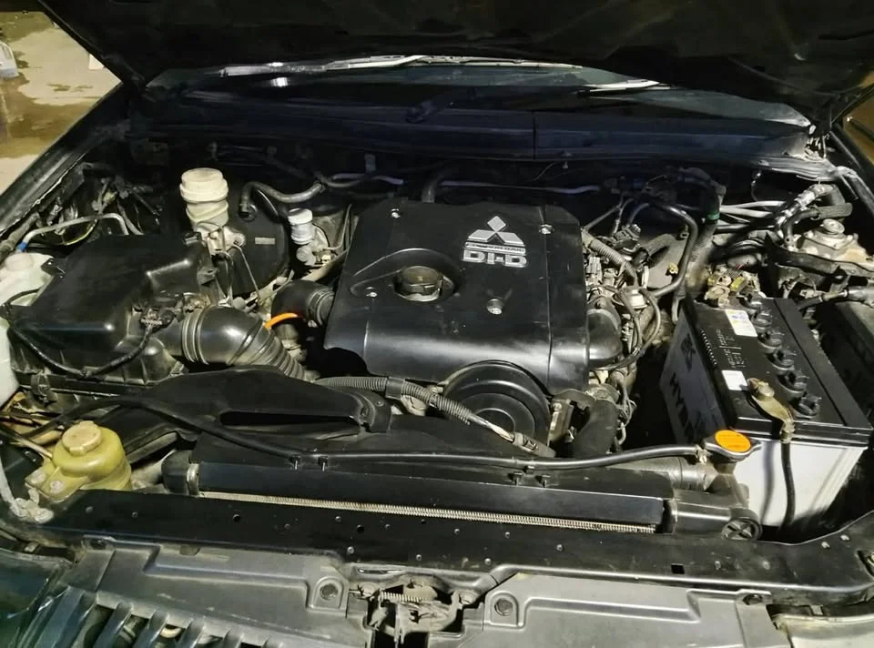 2005 Mitsubishi Triton IV 2