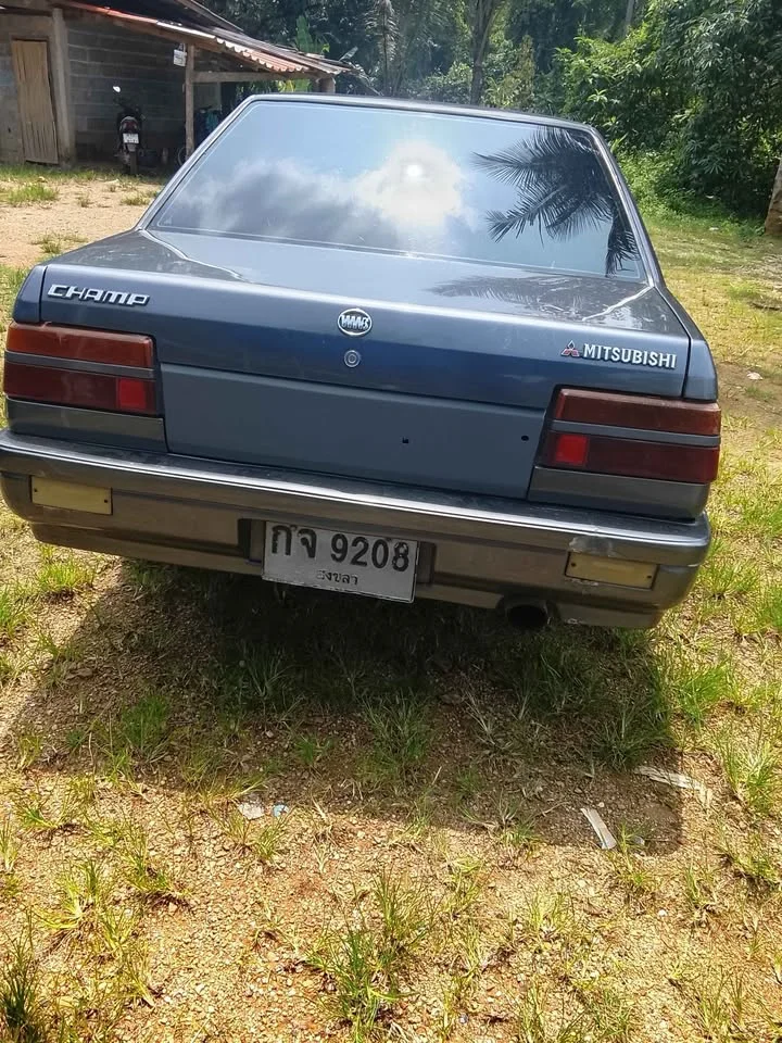 1990 Mitsubishi Lancer Champ IV 2