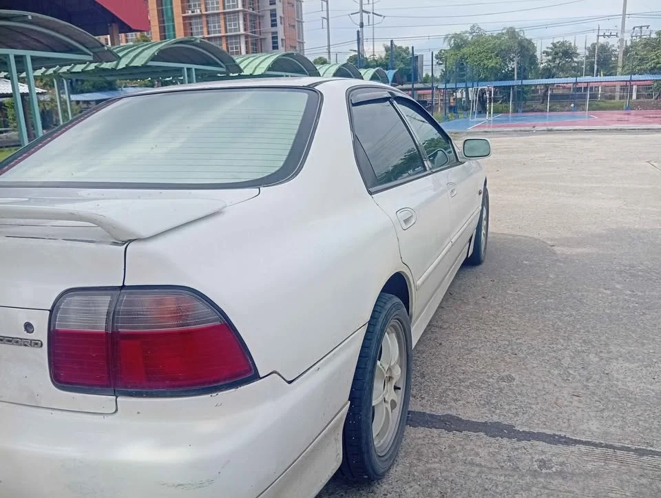 1996 Honda Accord V 3