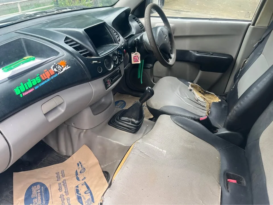2014 Mitsubishi Triton IV 2
