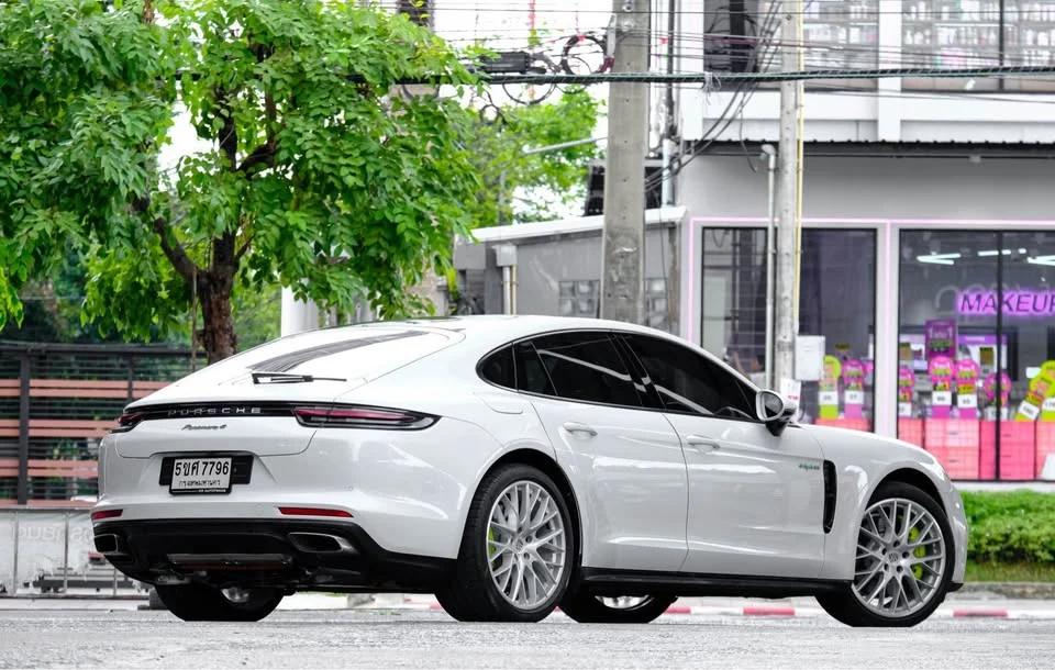 2017 Porsche Panamera II 3