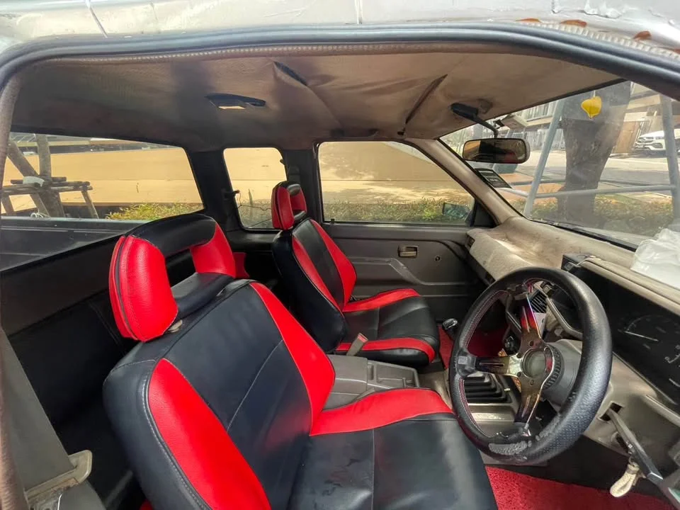 1988 Isuzu TFR III 3