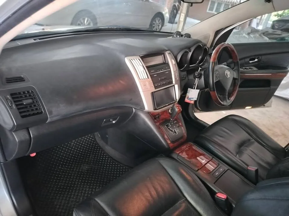 2007 Toyota Harrier II 2