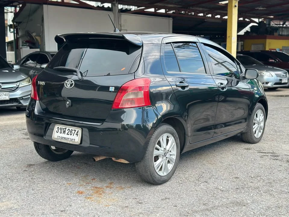 2007 Toyota Yaris II 2