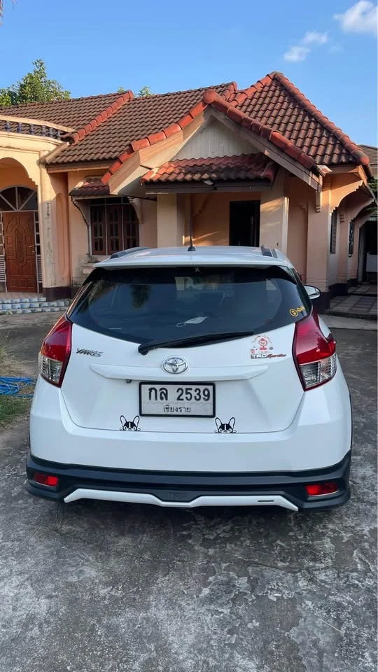 2016 Toyota Yaris III 3