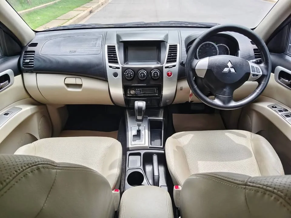 2011 Mitsubishi Pajero Sport II 2