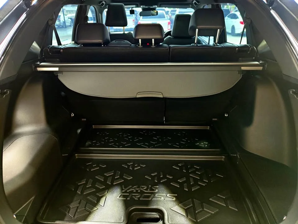 2023 Toyota Yaris Cross AC200 3