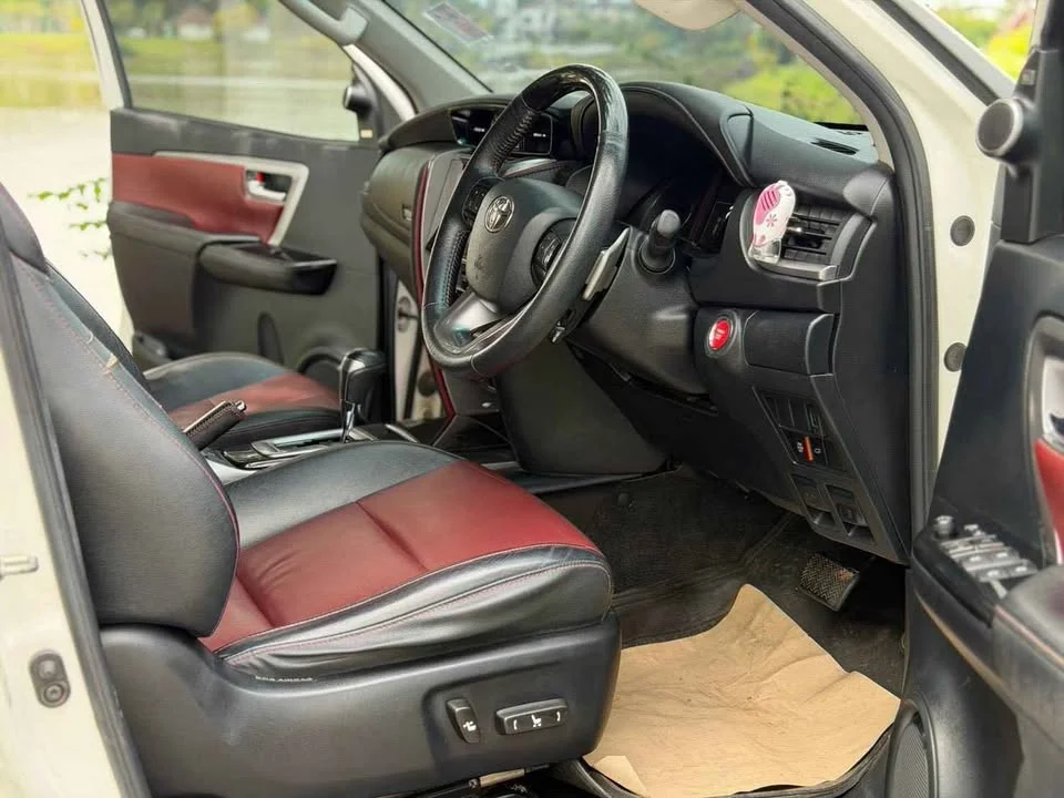 2019 Toyota Fortuner II 3