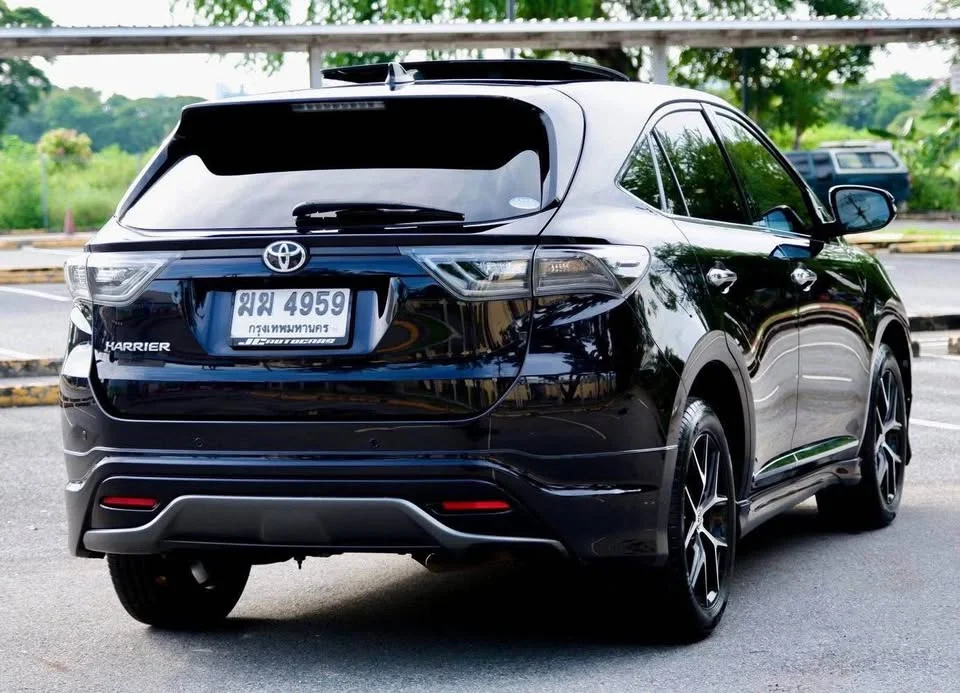 2016 Toyota Harrier III 3
