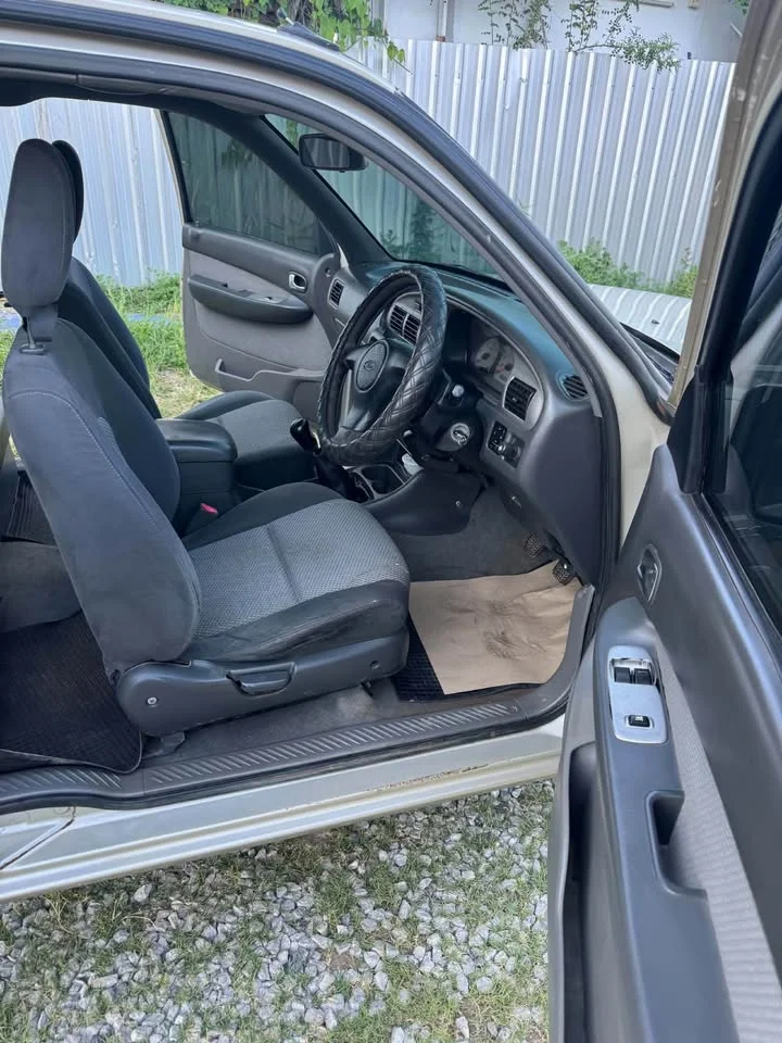 2006 Mazda 2500 Fighter V 3