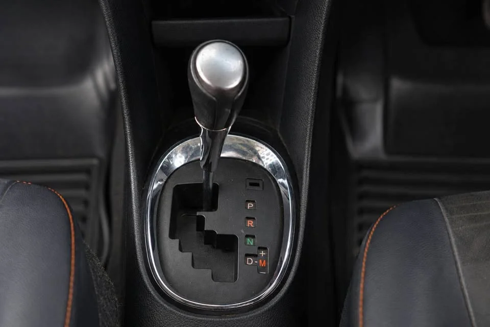 2016 Toyota Sienta II 3