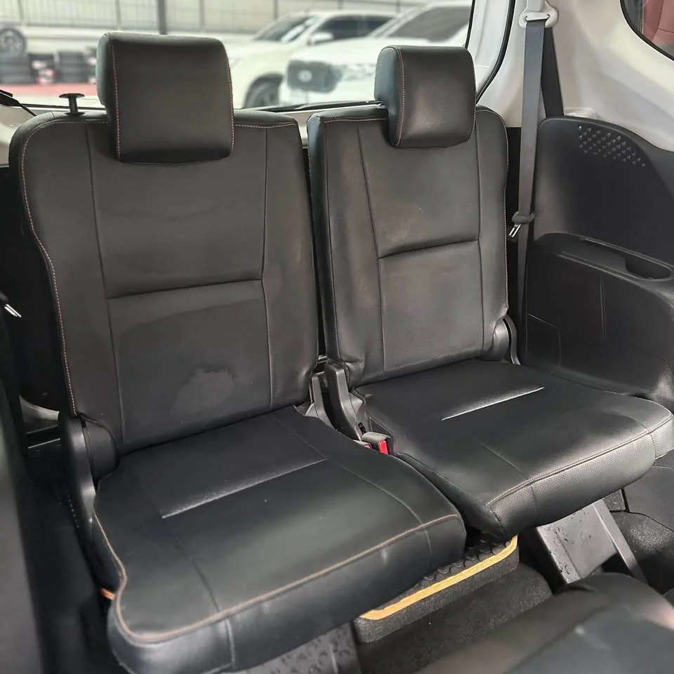 2017 Toyota Sienta II 2