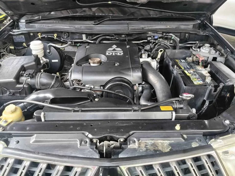 2009 Mitsubishi Pajero Sport II 3