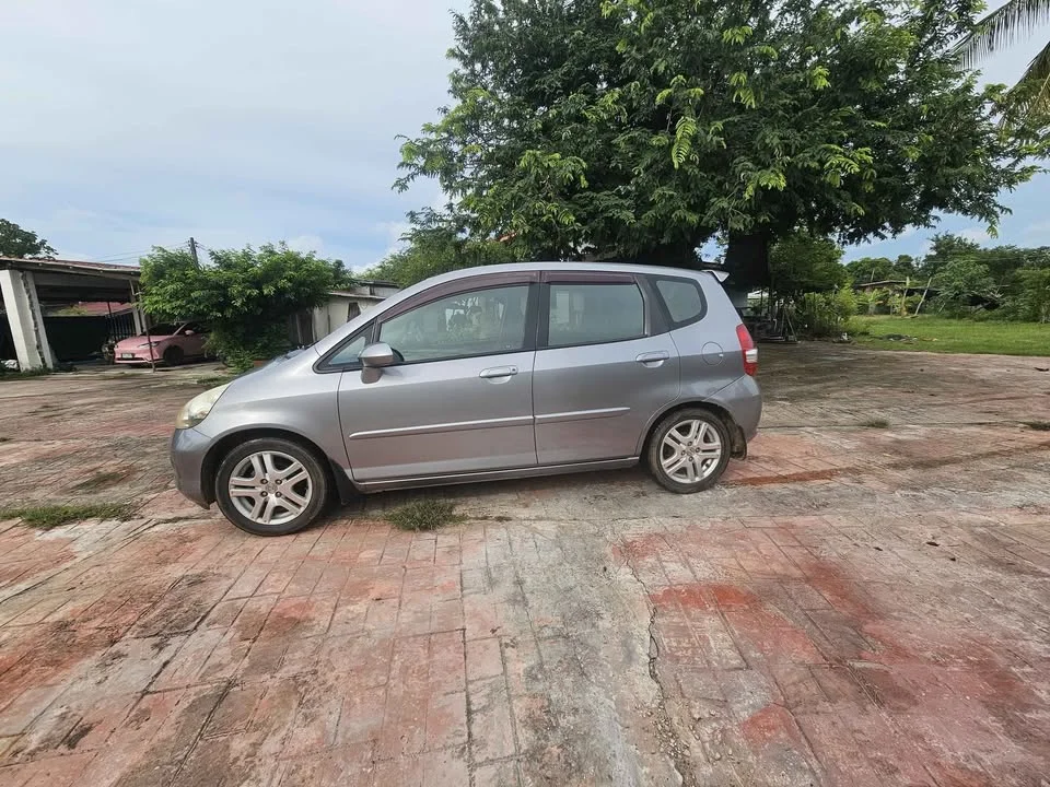 2004 Honda Jazz I 2