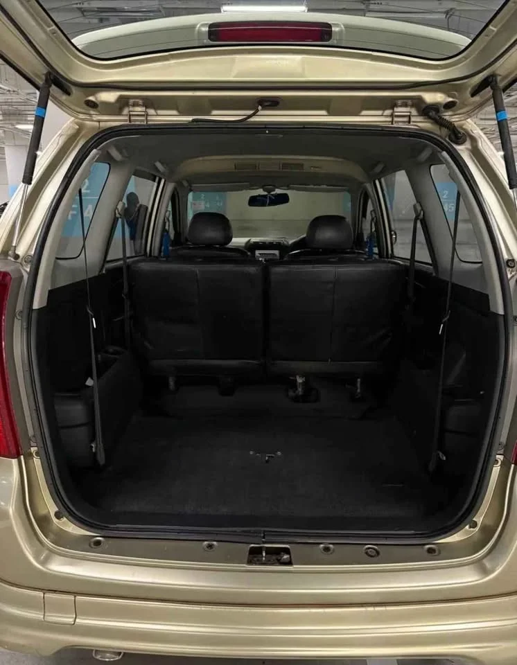 2004 Toyota Avanza I 2