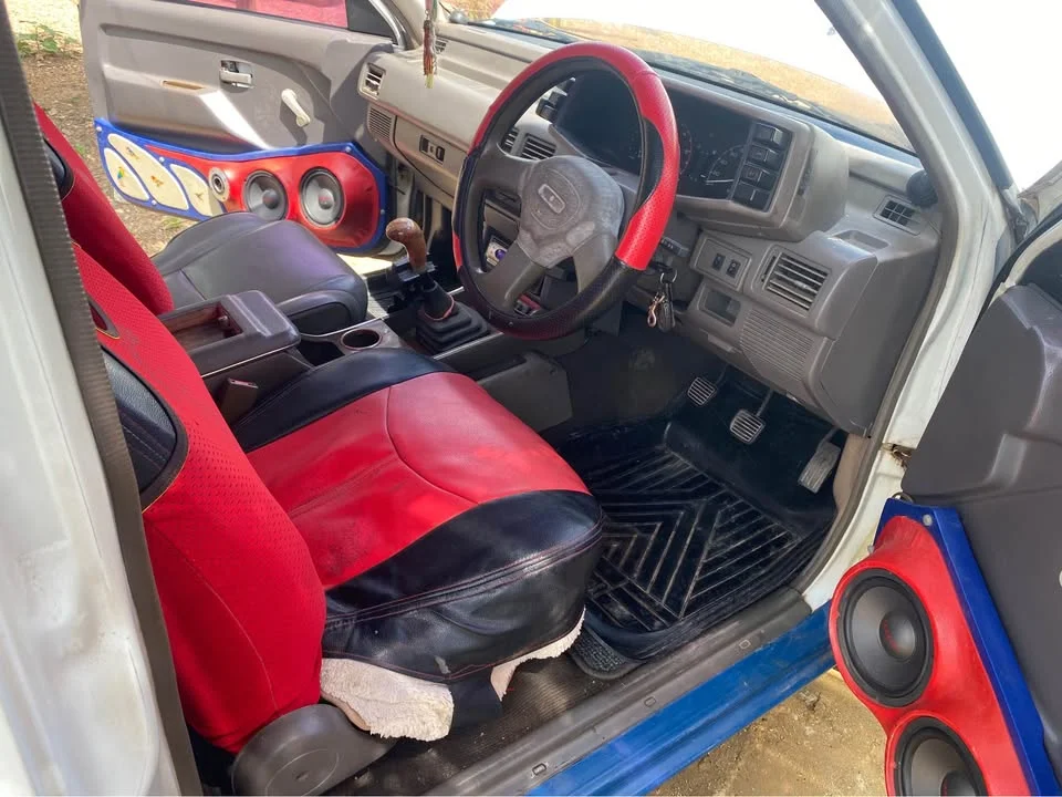 1994 Isuzu TFR III 2