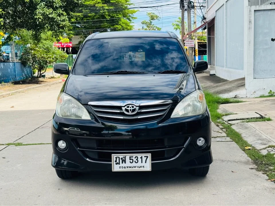 2010 Toyota Avanza I 3