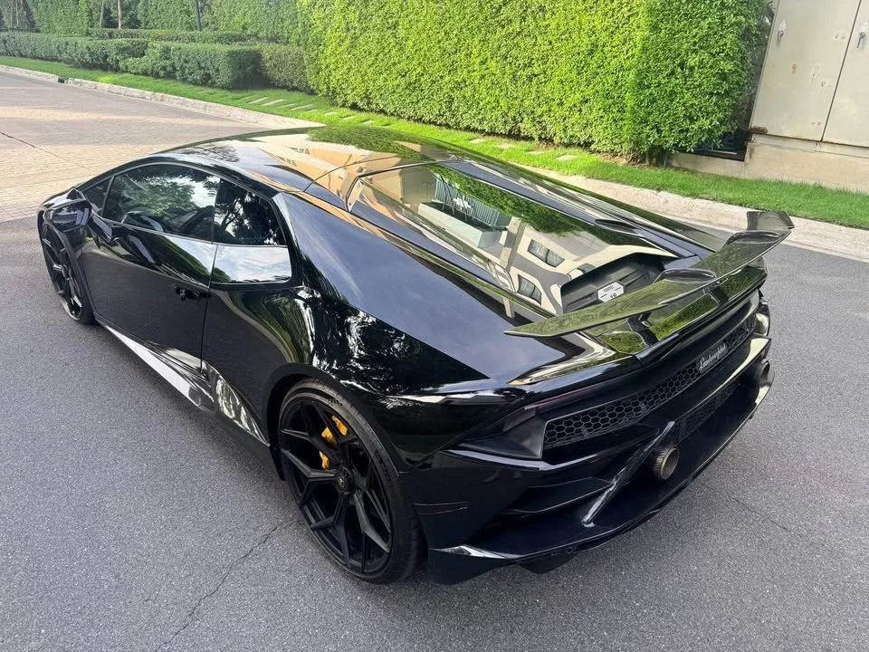 2019 Lamborghini Huracan 2