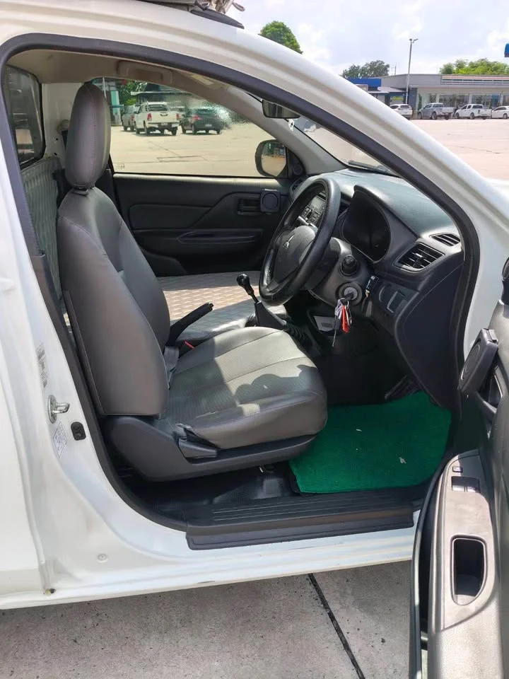 2021 Mitsubishi Triton V 3