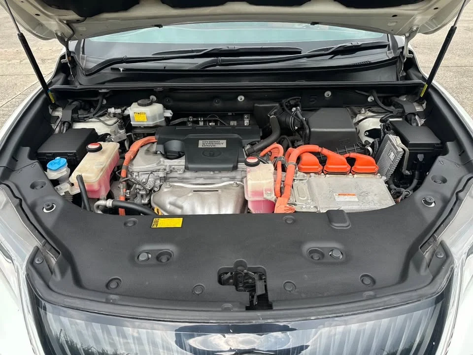 2014 Toyota Harrier III 3