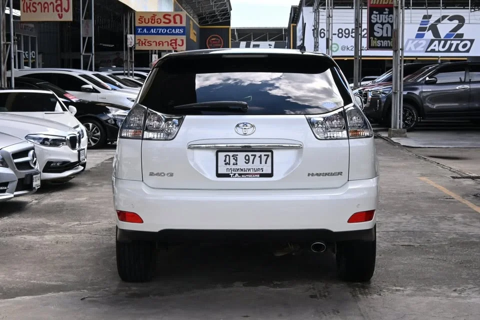 2010 Toyota Harrier II 3
