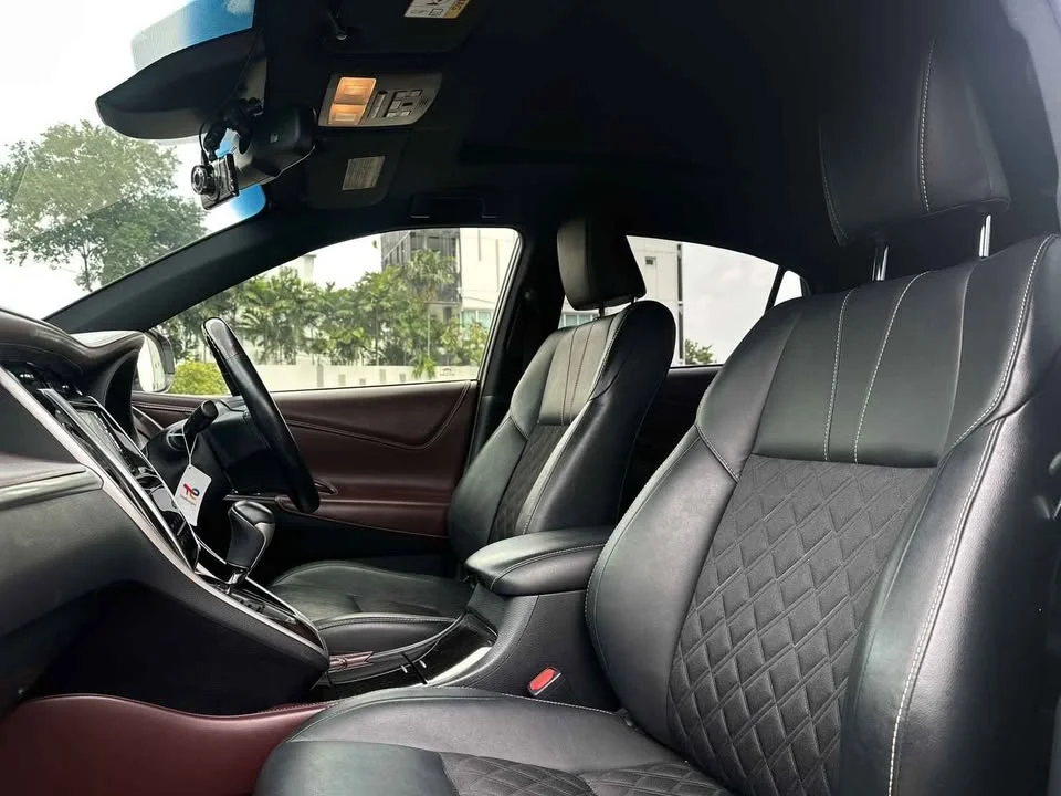 2014 Toyota Harrier III 3
