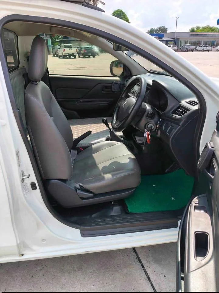 2021 Mitsubishi Triton V 2
