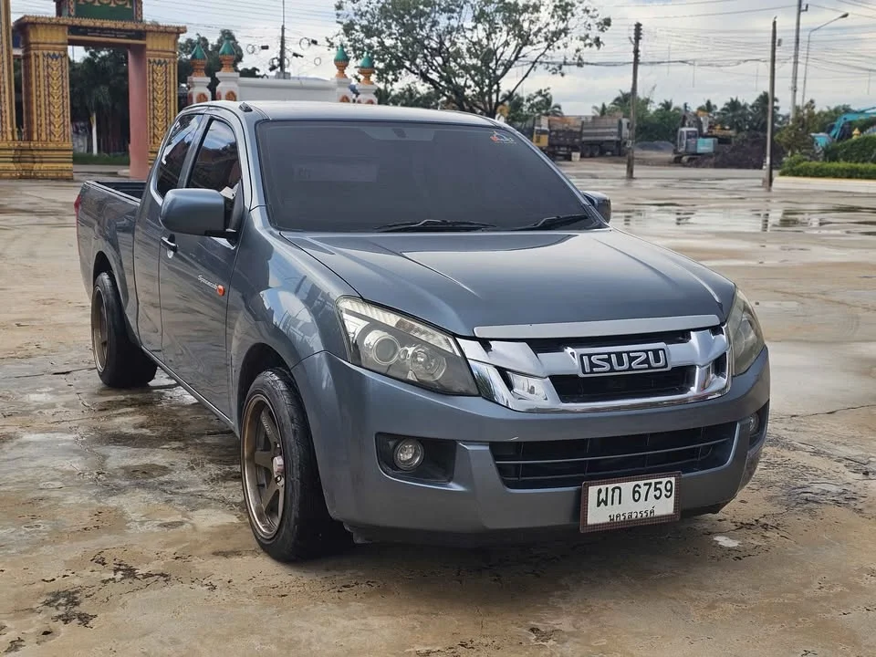 2015 Isuzu D-Max II (RT) 2