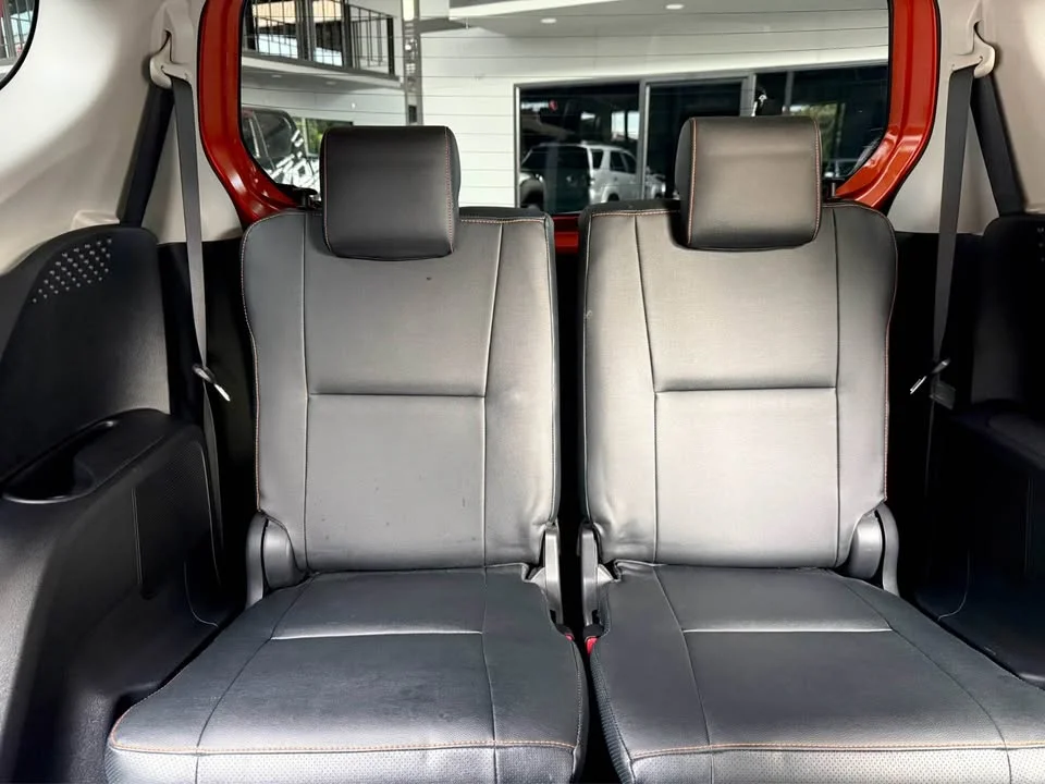 2016 Toyota Sienta II 2