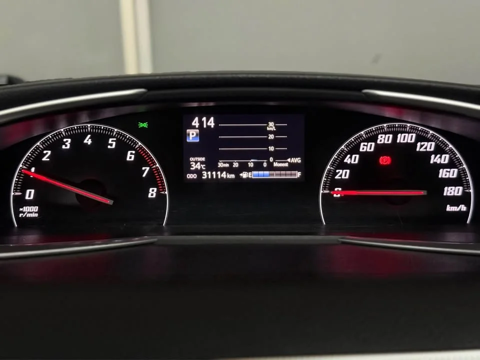 2016 Toyota Sienta II 3