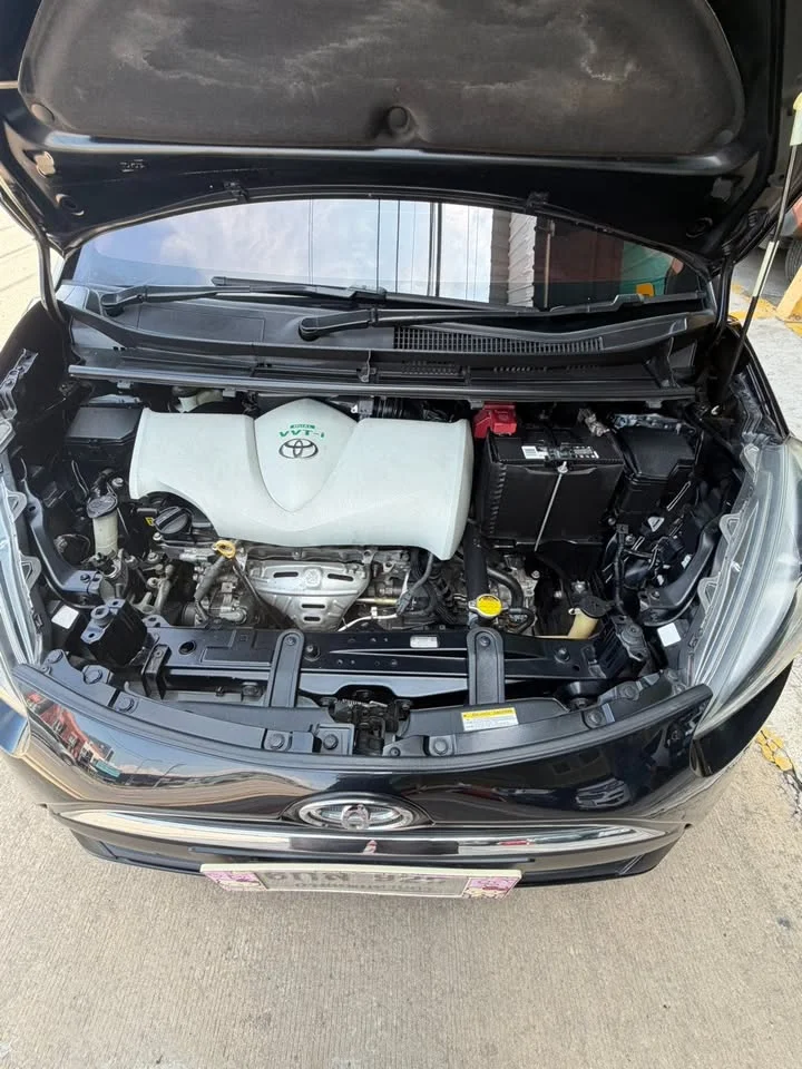 2017 Toyota Sienta II 2