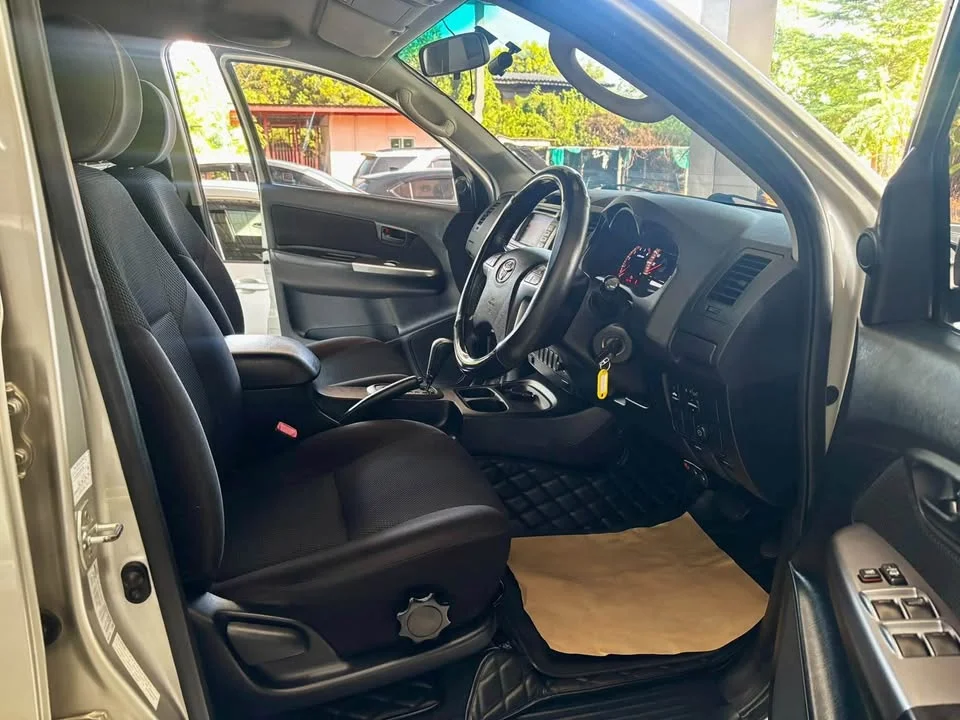 2014 Toyota Hilux VII 3