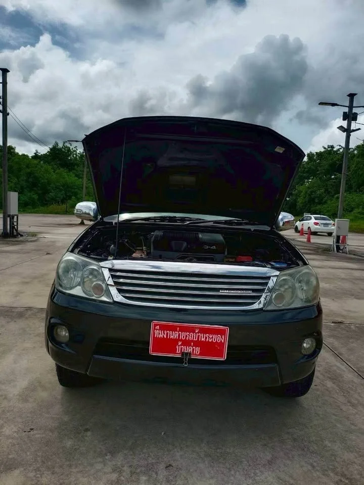 2005 Toyota Fortuner I 3