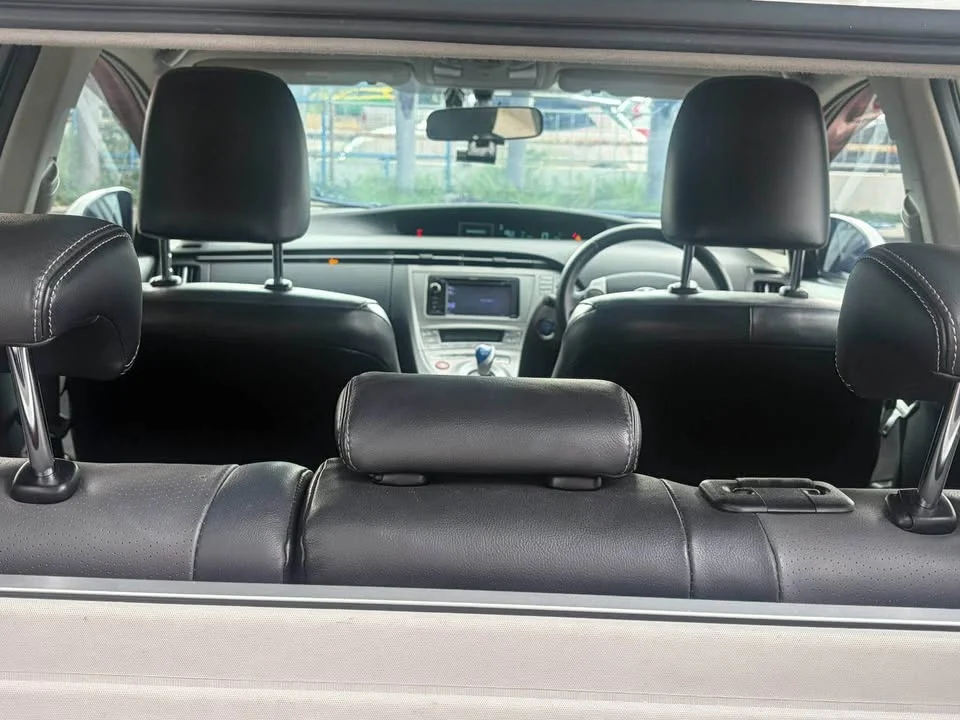 2012 Toyota Prius III 3