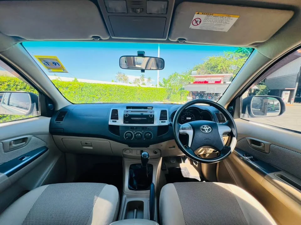 2014 Toyota Hilux VII 3