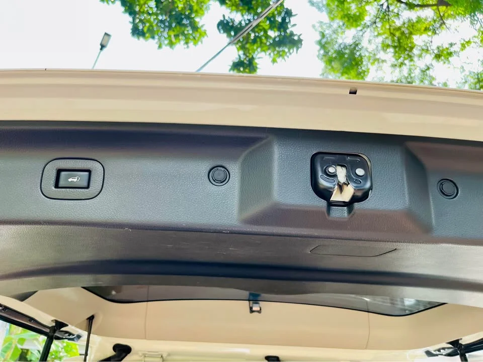 2014 Nissan Elgrand III (E52) 3
