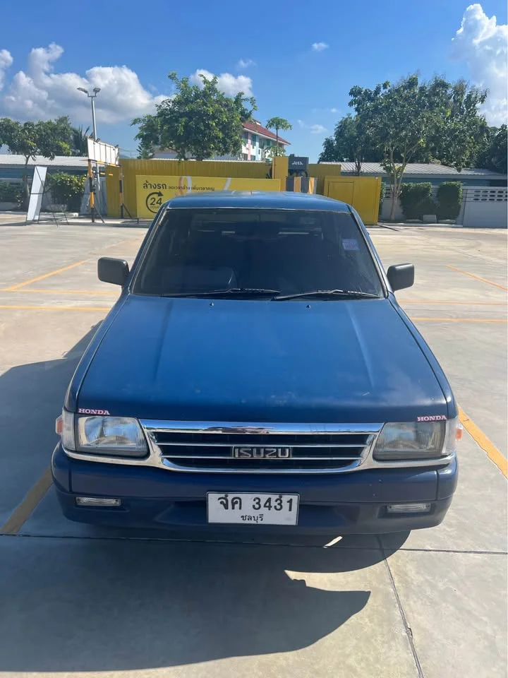 1997 Isuzu TFR III 3