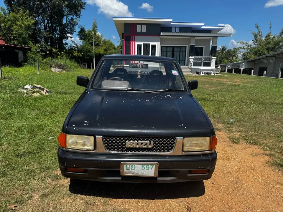 1998 Isuzu TFR III 2