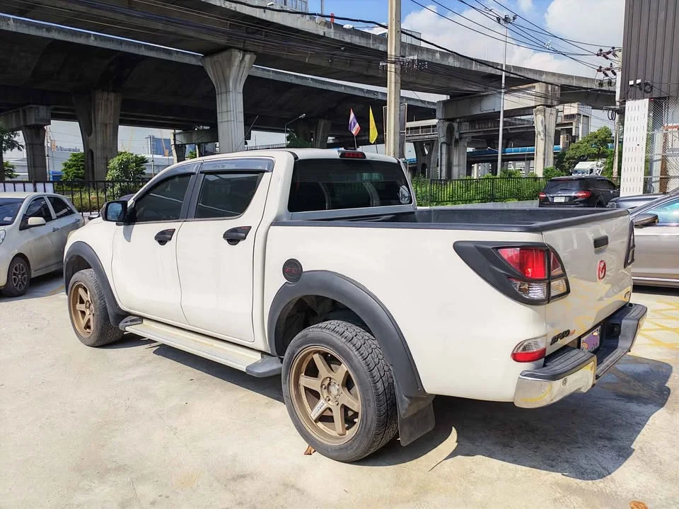 2012 Mazda BT-Series II 3