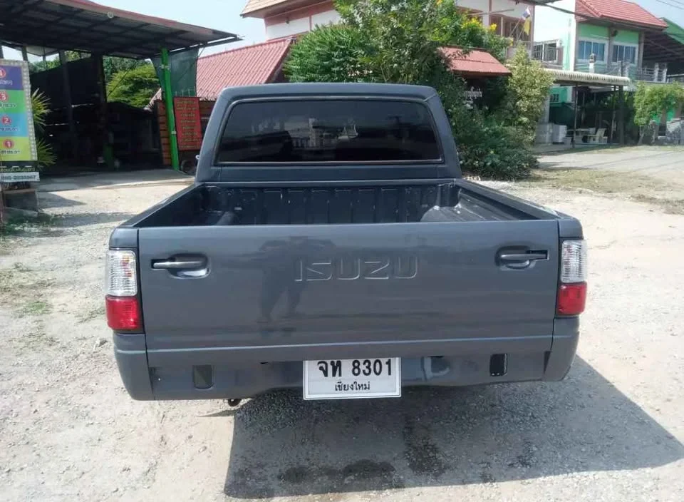 1997 Isuzu TFR III 2