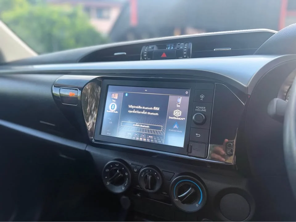 2021 Toyota Hilux VIII 2