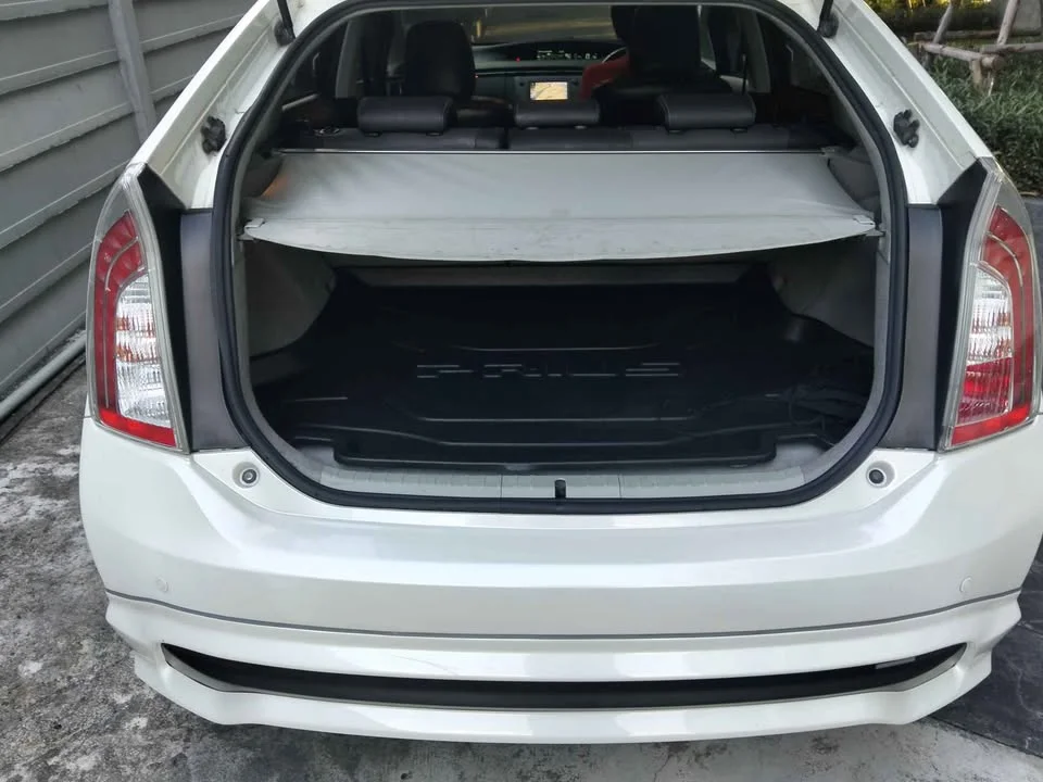 2014 Toyota Prius III 2