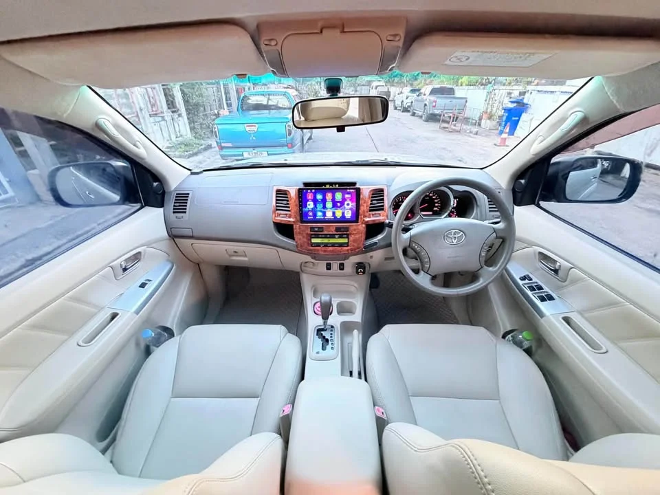 2008 Toyota Fortuner I 3
