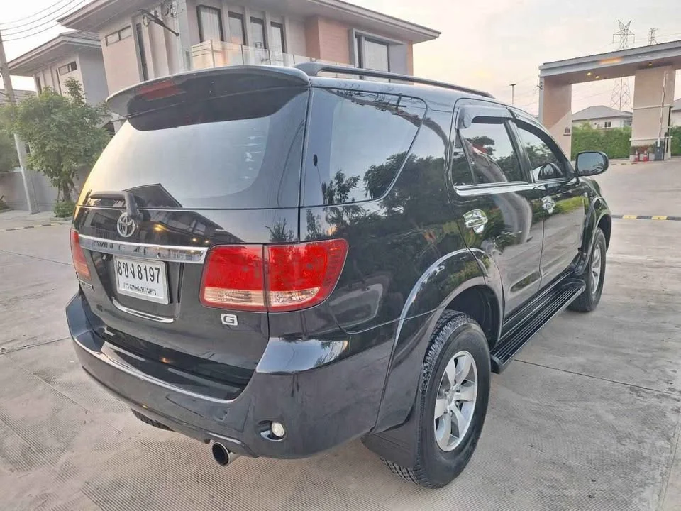 2005 Toyota Fortuner I 3