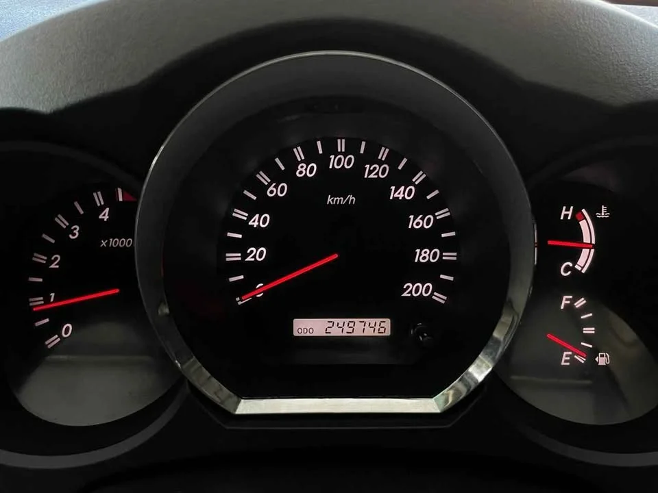 2008 Toyota Fortuner I 3
