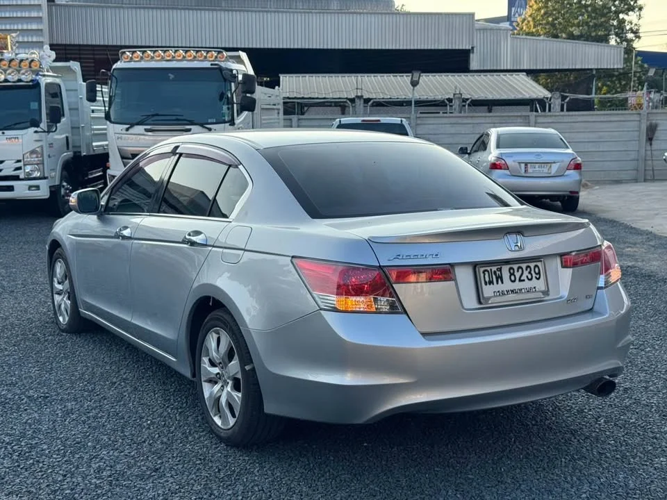 2008 Honda Accord VIII 2