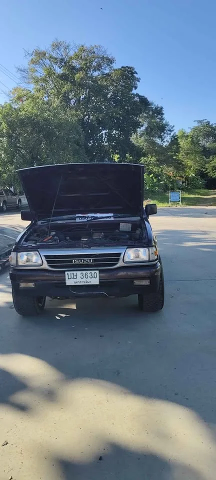 1996 Isuzu TFR III 2