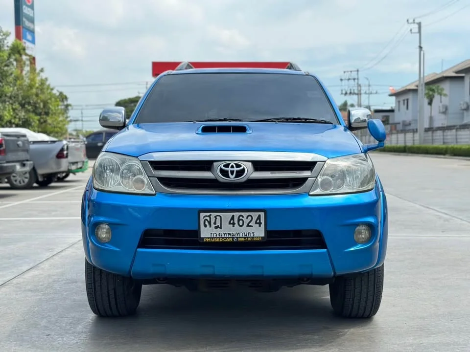 2005 Toyota Fortuner I 3