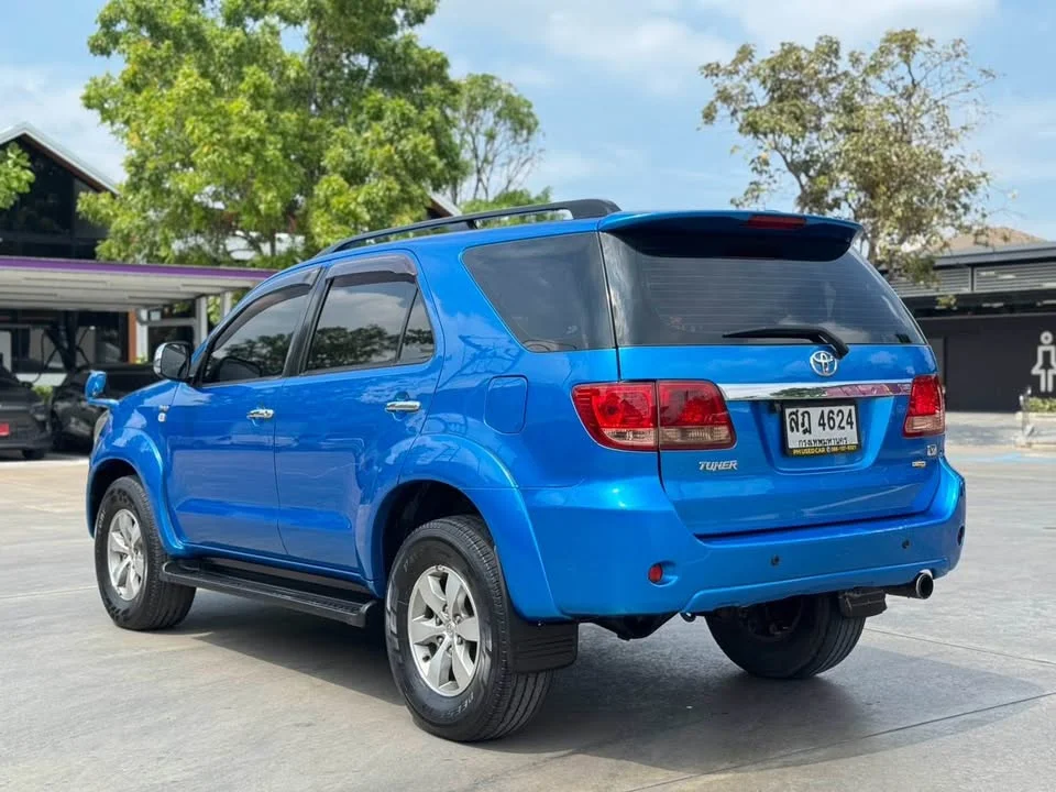2005 Toyota Fortuner I 2